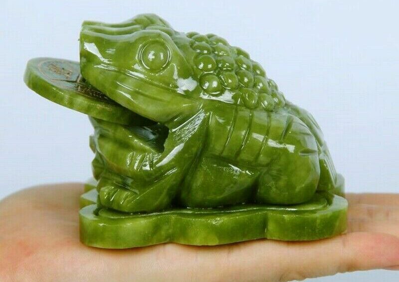 Green Money Frog Feng Shui Feature
